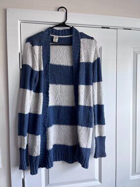 Roxy striped sweater (M)